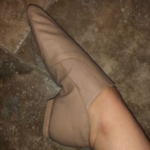NEW Dance tan jazz shoes